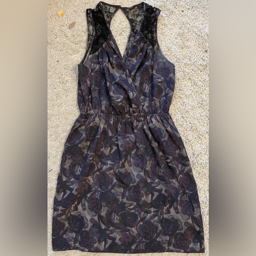 TELA black gray floral sleeveless lace v-neck above knee dress medium m